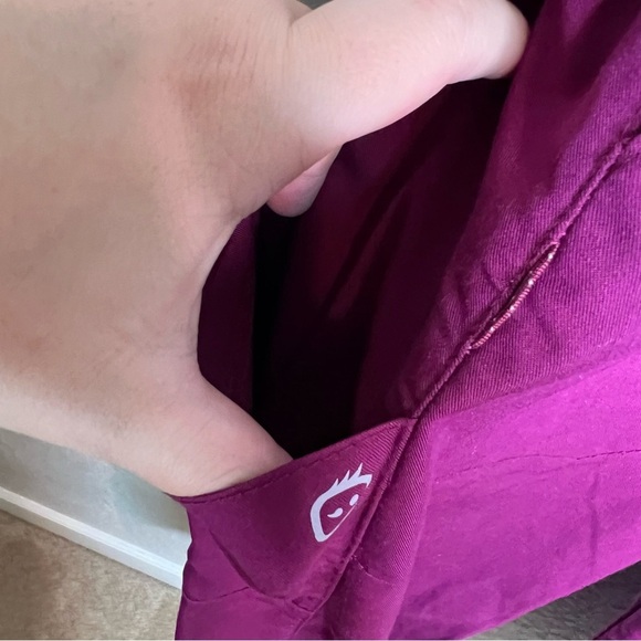 Wonder Wink Pro Maroon/Burgundy Scrubs Top + Bottom Included - Picture 7 of 15